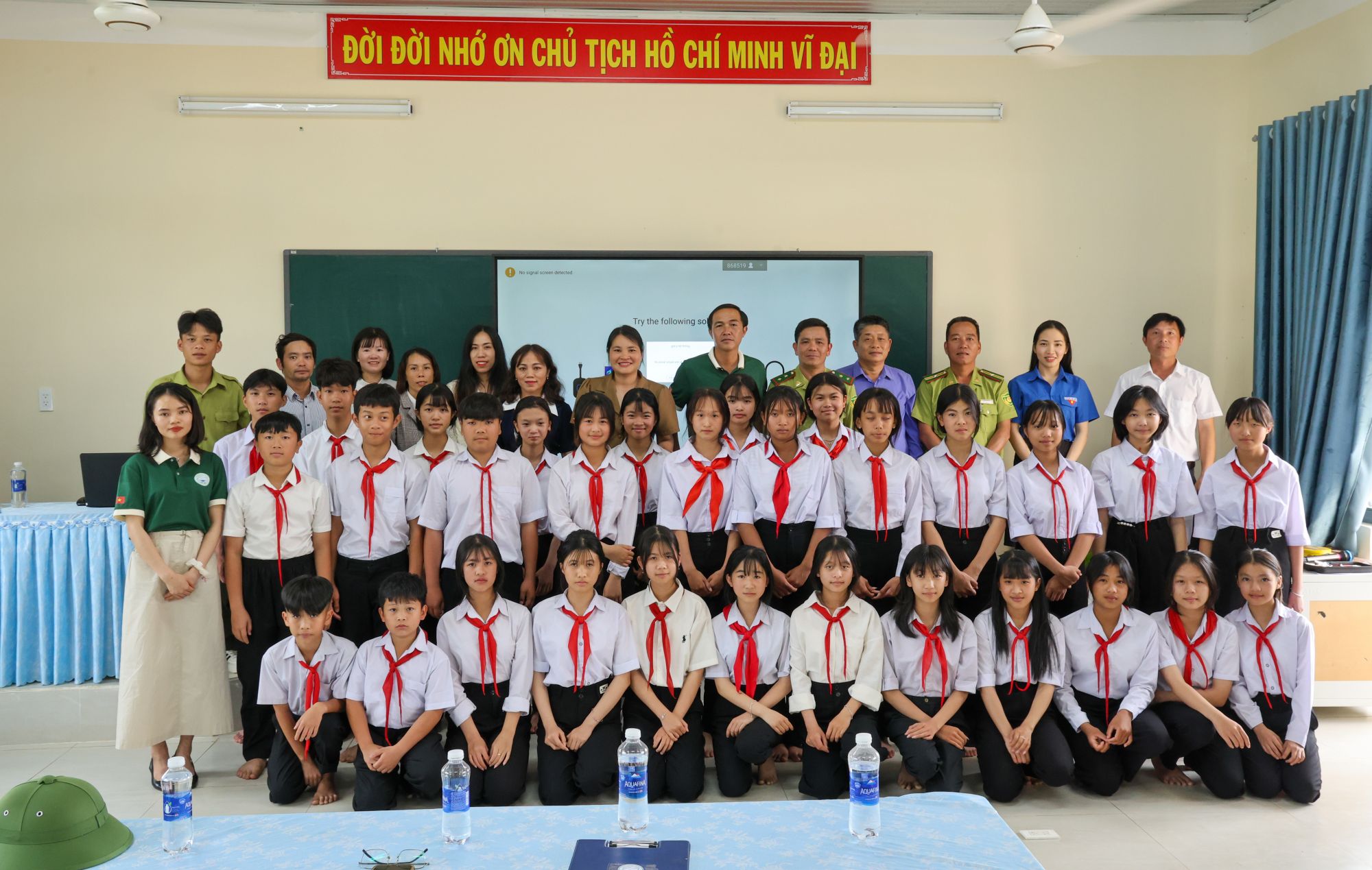 Vườn quốc gia Tà Đùng phối hợp trường THCS Đạ K’Nàng ra mắt Câu lạc bộ “Xanh”