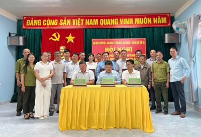 Vườn Quốc Gia T&agrave; Đ&ugrave;ng k&yacute; kết Kế hoạch phối hợp với c&aacute;c chủ rừng gi&aacute;p ranh giai đoạn 2026 - 2030