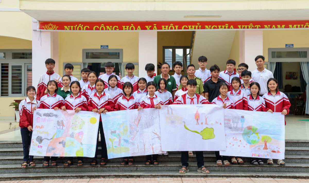 Câu lạc bộ “Xanh” lan tỏa ý thức bảo vệ môi trường trong học sinh vùng đệm Vườn quốc gia Tà Đùng