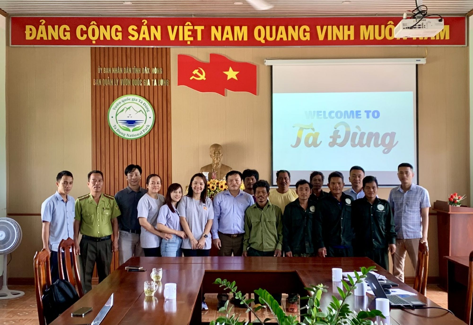 Ban quản lý Vườn Quốc gia Tà Đùng tiếp và làm việc Văn phòng điều hành Idemitsu Gas Production (Vietnam) Co., Ltd.
